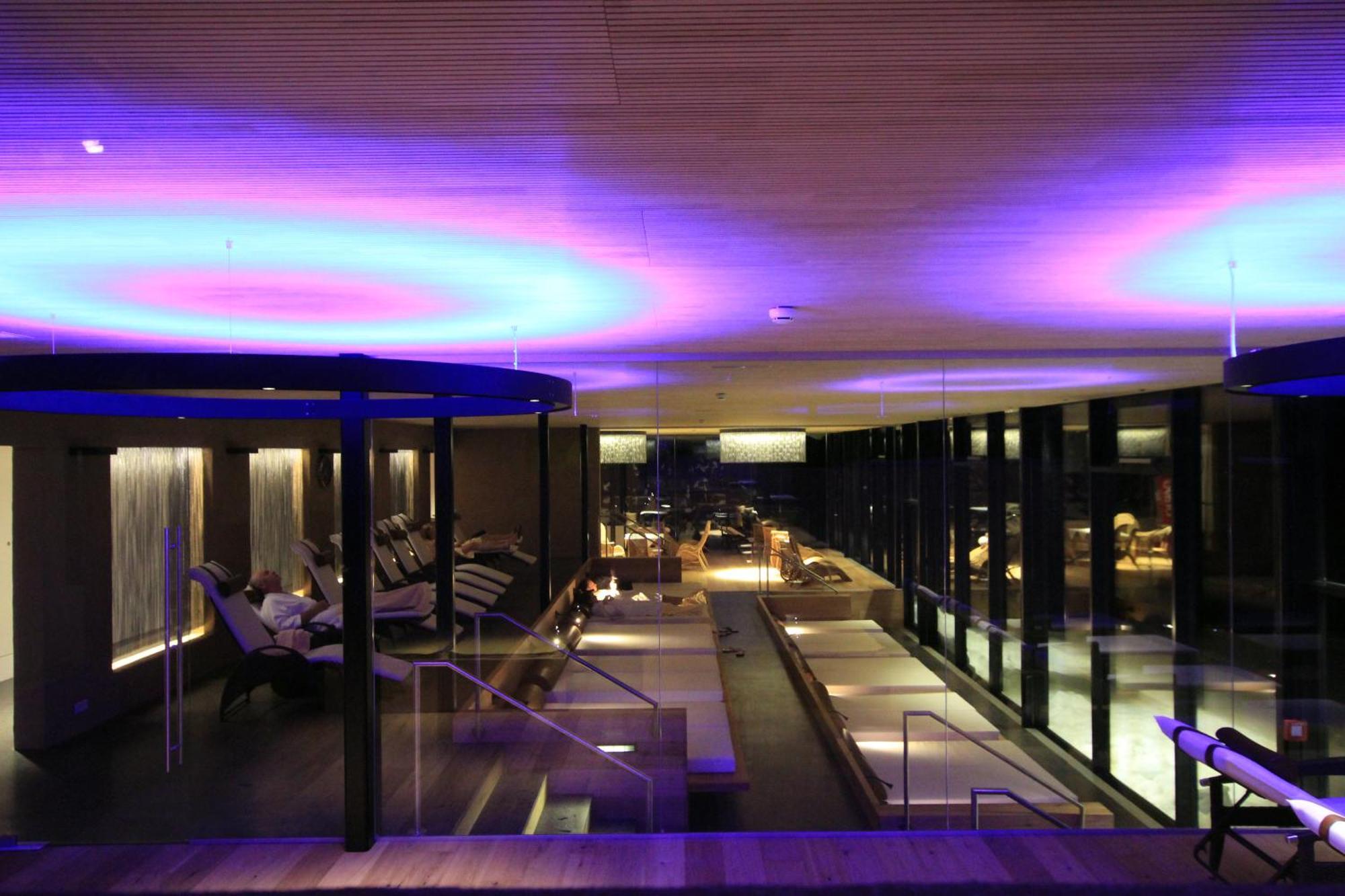 Hotel Adler Warth  ภายนอก รูปภาพ