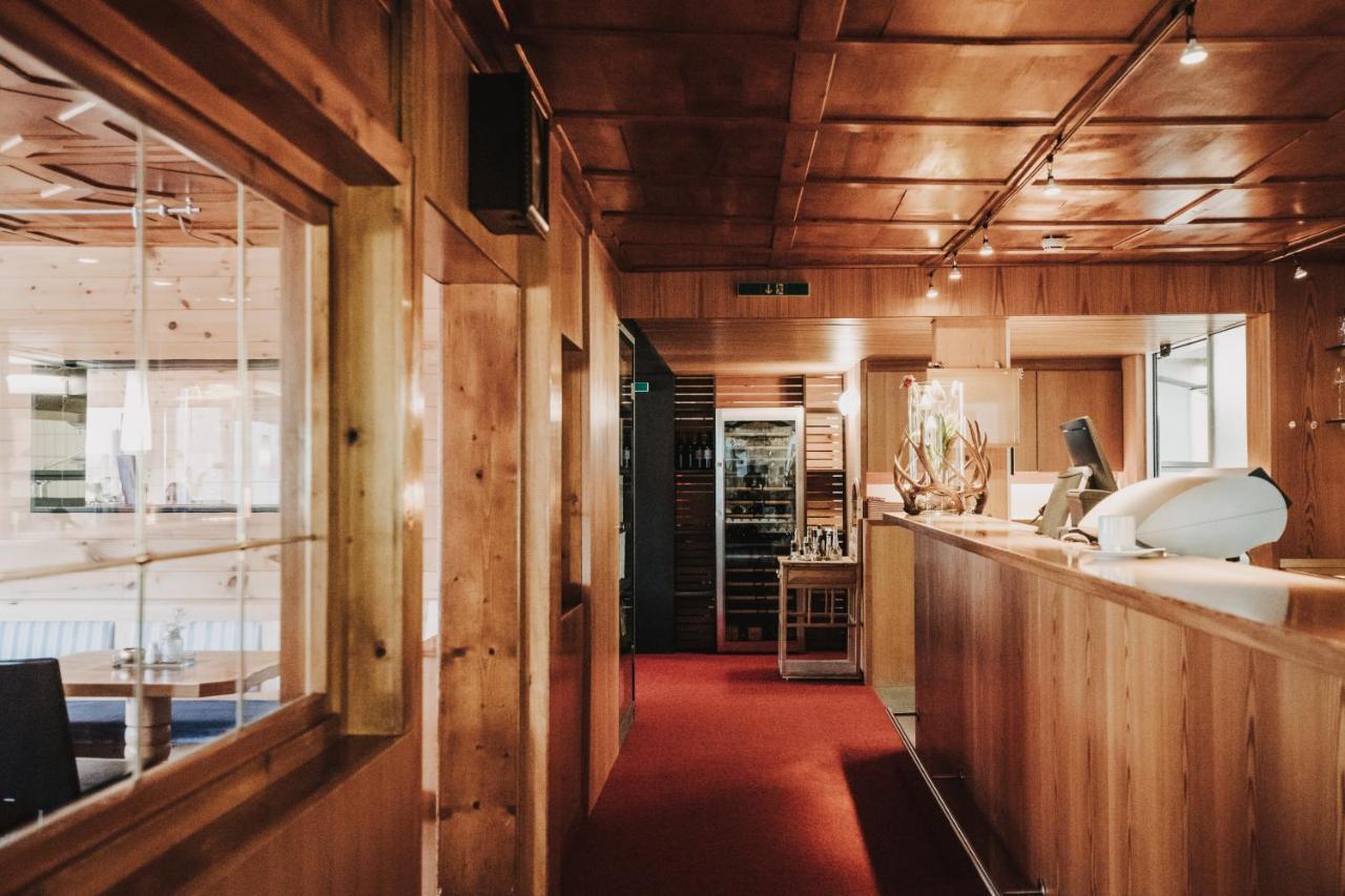 Hotel Adler Warth  ภายนอก รูปภาพ